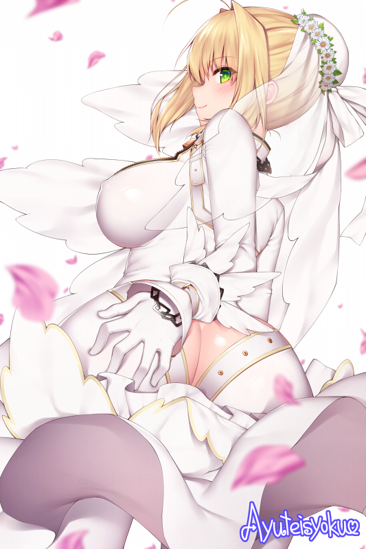 ahoge ass back bangs belt blonde_hair blush bodysuit breasts bridal_veil butt_crack chain dress fate/extra fate/extra_ccc fate_(series) flower gloves green_eyes hair_bun hair_intakes hand_on_ass head_wreath large_breasts looking_back loose_belt nero_claudius_(bride)_(fate) nero_claudius_(fate)_(all) petals simple_background smile solo veil white_background white_bodysuit white_dress white_gloves xayux