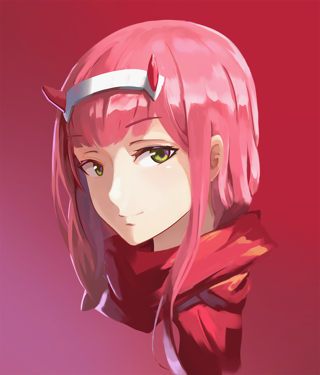 closed_mouth darling_in_the_franxx eyebrows_visible_through_hair gan-viking gradient gradient_background green_eyes hairband highres horns long_hair looking_at_viewer pink_hair red_cloak red_horns revision smile solo white_hairband zero_two_(darling_in_the_franxx)