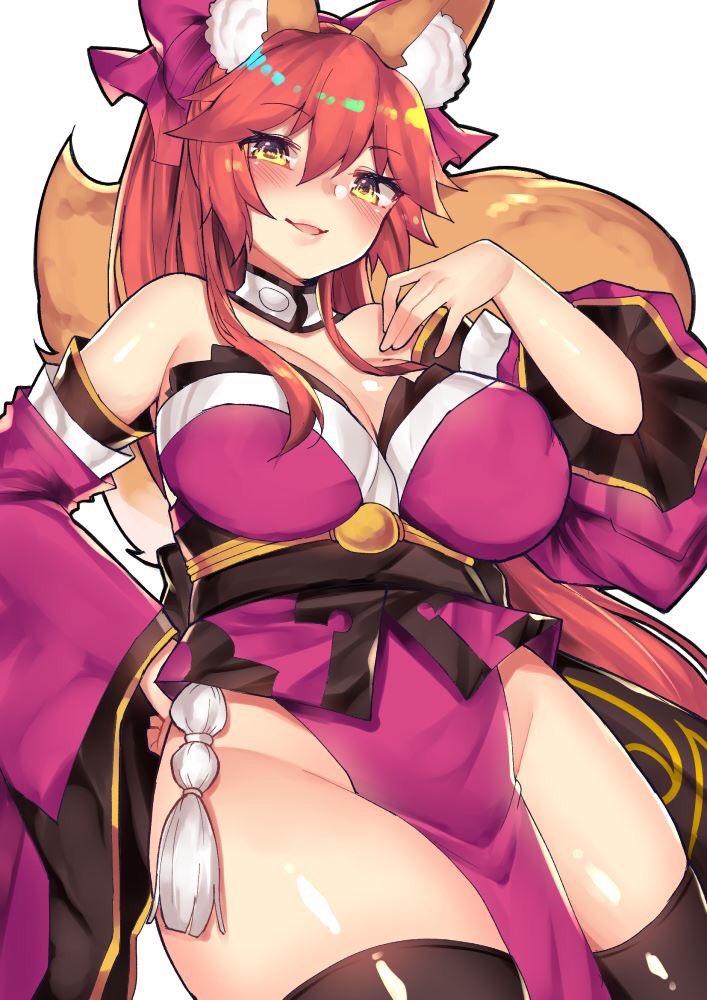 alternate_color animal_ear_fluff animal_ears bow breasts commentary eyebrows_visible_through_hair fate/extra fate/grand_order fate_(series) fox_ears fox_tail hair_bow japanese_clothes large_breasts long_hair looking_down open_mouth osiimi parted_lips pink_hair simple_background smile solo tail tamamo_(assassin)_(fate) tamamo_(fate)_(all) white_background yellow_eyes