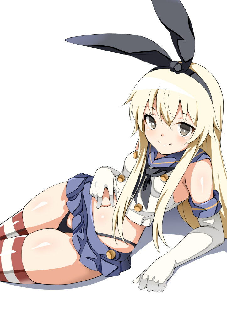 arm_support black_eyes black_hairband black_panties blonde_hair blue_skirt breasts closed_mouth elbow_gloves eyebrows_visible_through_hair gloves hair_between_eyes hairband highleg highleg_panties kantai_collection long_hair looking_at_viewer midriff navel panties shimakaze_(kantai_collection) simple_background skirt small_breasts smile solo spread_navel stomach striped striped_legwear thighhighs toshishikisai underwear white_background white_gloves