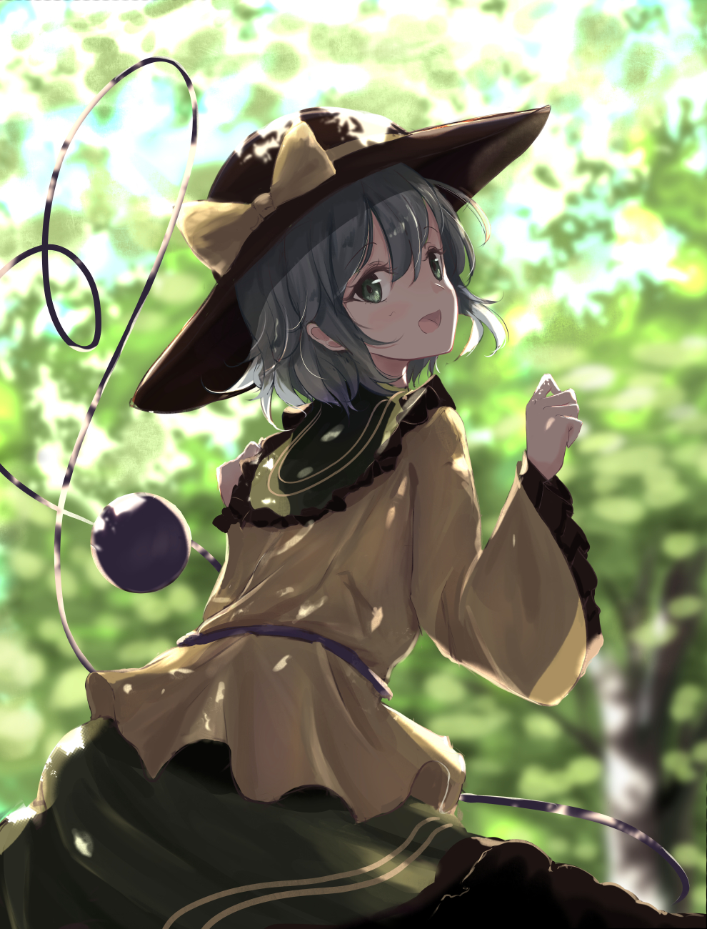 :d bangs black_hat blurry blurry_background blush bow commentary dappled_sunlight day eyebrows_visible_through_hair frilled_shirt_collar frilled_sleeves frills from_behind green_eyes green_skirt grey_hair hat hat_bow heart heart_of_string highres komeiji_koishi leaning_forward long_skirt long_sleeves looking_at_viewer looking_back open_mouth outdoors shirt short_hair skirt smile solo sunlight third_eye touhou tree wide_sleeves yellow_bow yellow_shirt yukitourou