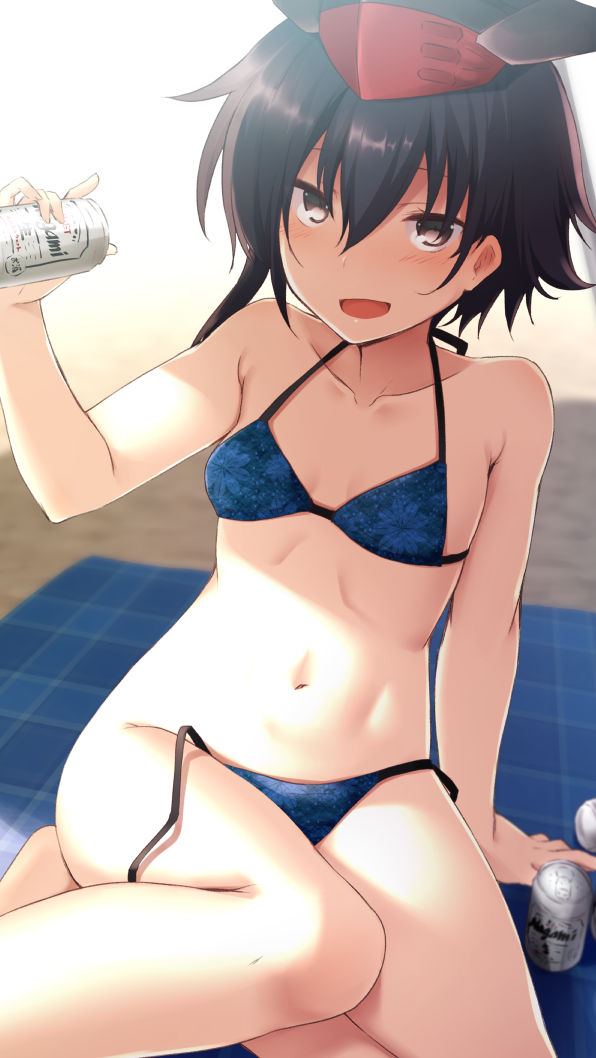 :d arm_support arm_up bangs bare_arms bare_legs bare_shoulders barefoot beach bikini black_hair blue_bikini blush breasts brown_eyes brown_hair can collarbone commentary_request day hair_between_eyes hat holding holding_can i-14_(kantai_collection) kantai_collection looking_at_viewer nagami_yuu navel open_mouth outdoors sand short_hair side-tie_bikini sitting small_breasts smile solo swimsuit untied untied_bikini yokozuwari