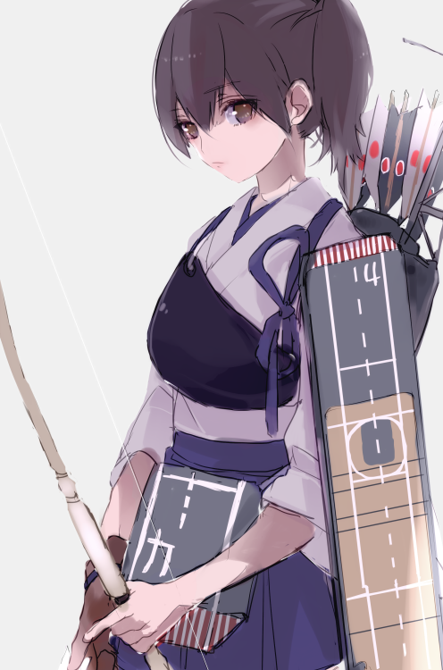 apron bow_(weapon) brown_eyes brown_hair closed_mouth commentary_request flight_deck gloves hakama_skirt holding holding_bow_(weapon) holding_weapon japanese_clothes kaga_(kantai_collection) kantai_collection machinery muneate partly_fingerless_gloves quiver sezo_(shizuku) side_ponytail standing tasuki weapon yumi_(bow)