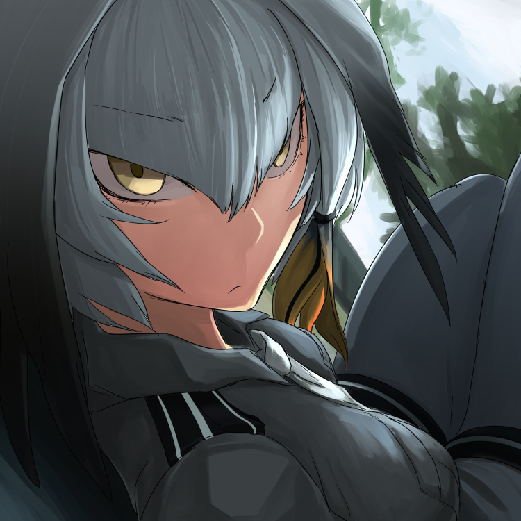 :/ bangs black_hair breast_pocket closed_mouth collared_shirt commentary day eyebrows_visible_through_hair from_side grey_hair grey_legwear grey_neckwear grey_shirt grey_shorts hair_between_eyes i-pan kemono_friends long_hair looking_at_viewer low_ponytail multicolored_hair necktie orange_hair outdoors pocket shirt shoebill_(kemono_friends) shorts side_ponytail sitting solo yellow_eyes