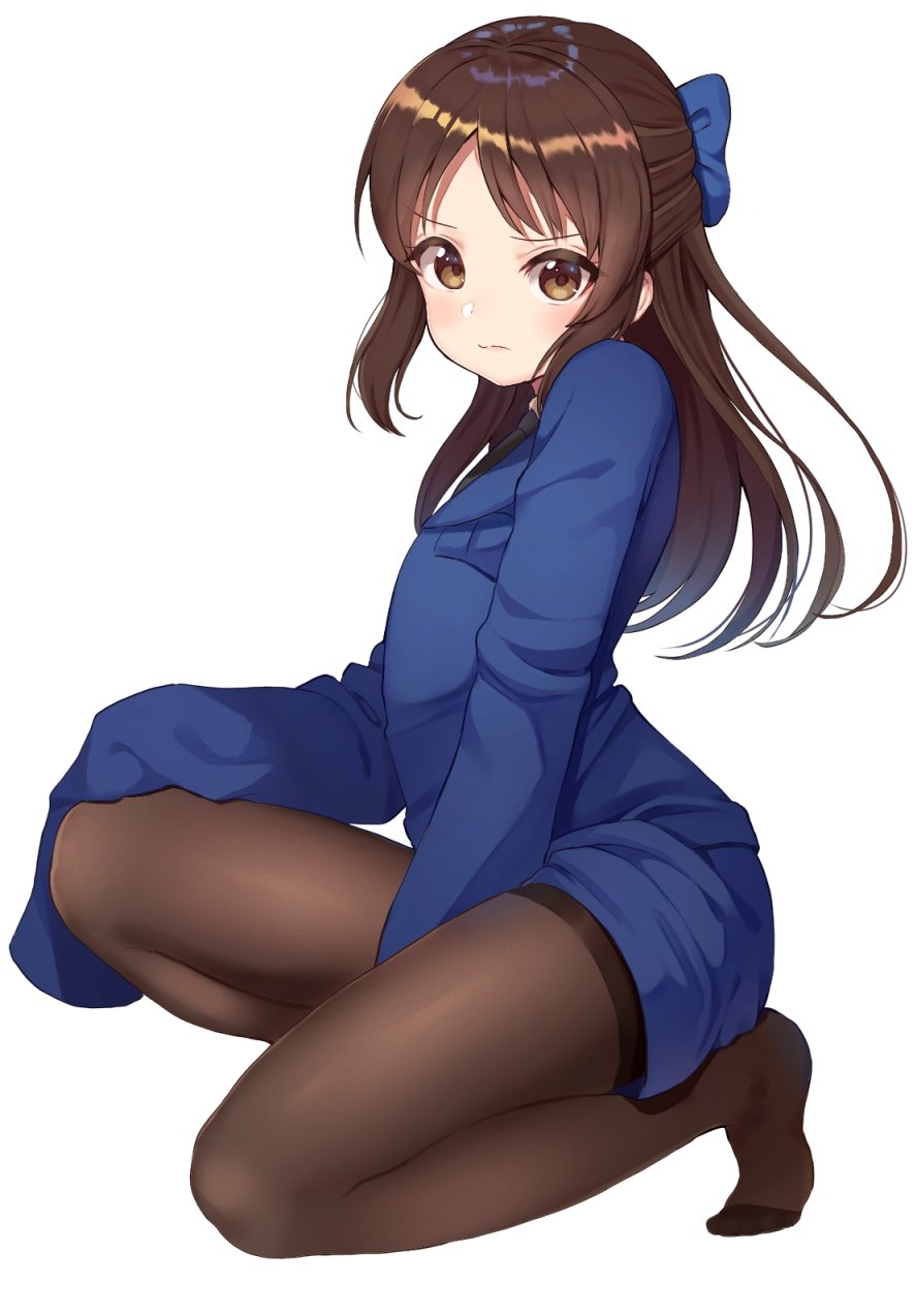 black_neckwear blue_bow blue_jacket bow brown_eyes brown_hair brown_legwear closed_mouth commentary_request eyebrows_visible_through_hair from_side full_body hair_bow half_updo highres idolmaster idolmaster_cinderella_girls jacket kneeling long_hair long_sleeves looking_at_viewer necktie no_shoes oversized_clothes pantyhose rangen shiny shiny_hair simple_background sleeves_past_wrists solo tachibana_arisu white_background