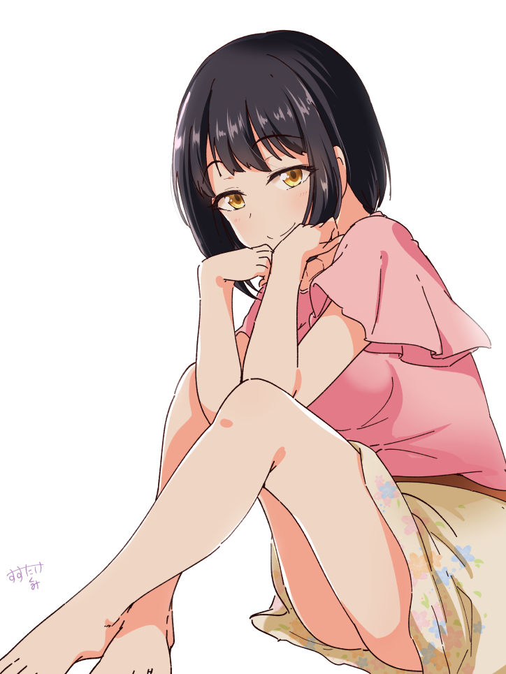 arms_between_legs artist_name bangs bare_legs barefoot black_hair casual chin_rest closed_mouth commentary crossed_ankles eyebrows_visible_through_hair floral_print hand_on_own_chin hand_on_own_face idolmaster idolmaster_cinderella_girls knees_up legs looking_at_viewer pink_shirt shirt short_hair sidelocks simple_background sitting skirt smirk smug solo susutaketakumi takafuji_kako toes_out_of_frame white_background wide_sleeves yellow_eyes yellow_skirt