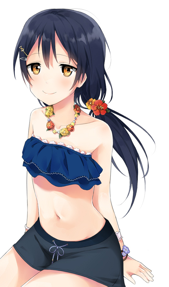 arm_support bikini bikini_shorts black_hair black_shorts blue_bikini bracelet clare_(puyo2) collarbone flower hair_flower hair_ornament hairclip hibiscus jewelry long_hair looking_at_viewer love_live! love_live!_school_idol_project necklace ponytail red_flower shorts simple_background smile solo sonoda_umi strapless strapless_bikini swimsuit white_background yellow_eyes yellow_flower