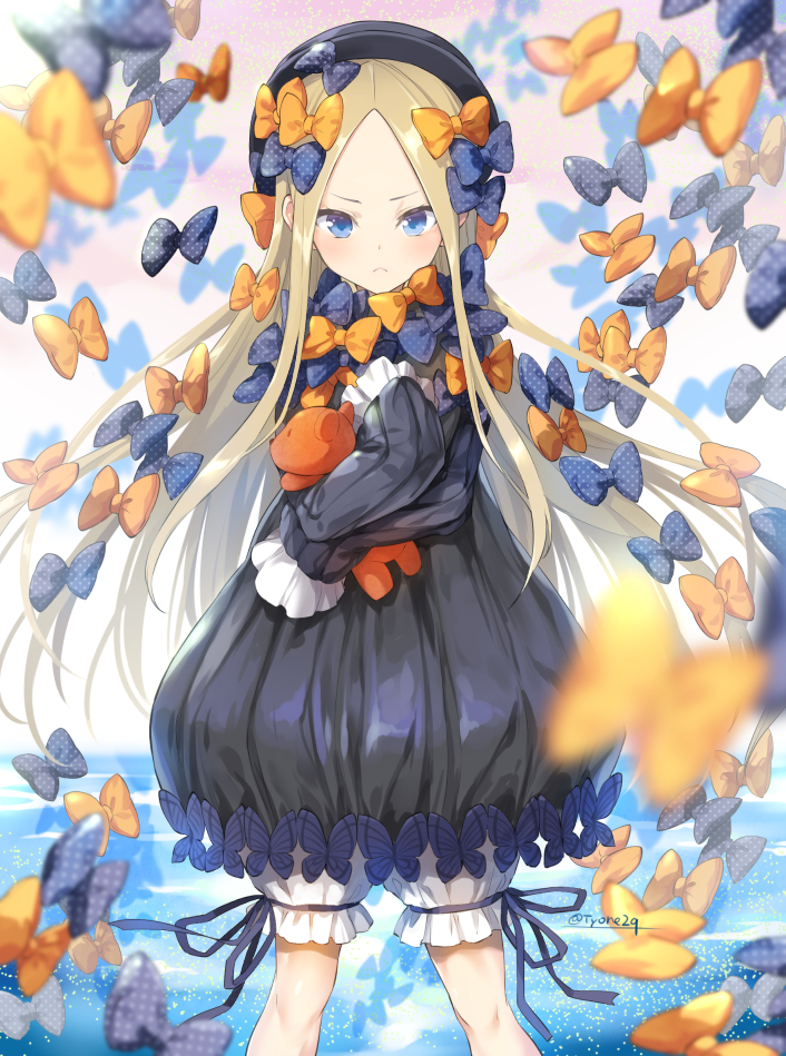 &gt;:( abigail_williams_(fate/grand_order) bangs black_dress black_hat blonde_hair bloomers blue_bow blue_eyes blurry blurry_foreground blush bow bug butterfly closed_mouth commentary_request depth_of_field dress fate/grand_order fate_(series) forehead frown hair_bow hat insect long_hair long_sleeves looking_at_viewer object_hug orange_bow parted_bangs polka_dot polka_dot_bow sleeves_past_fingers sleeves_past_wrists solo standing stuffed_animal stuffed_toy teddy_bear too_many too_many_bows twitter_username tyone underwear v-shaped_eyebrows very_long_hair white_bloomers