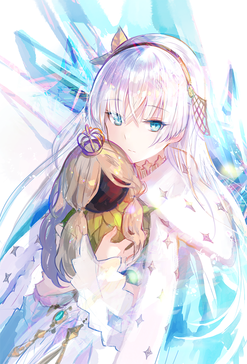anastasia_(fate/grand_order) bangs black_hairband blue_cape blue_eyes cape crown doll eyebrows_visible_through_hair fate/grand_order fate_(series) fuji_choko hair_rollers hairband highres holding holding_doll long_hair looking_at_viewer mini_crown silver_hair solo upper_body
