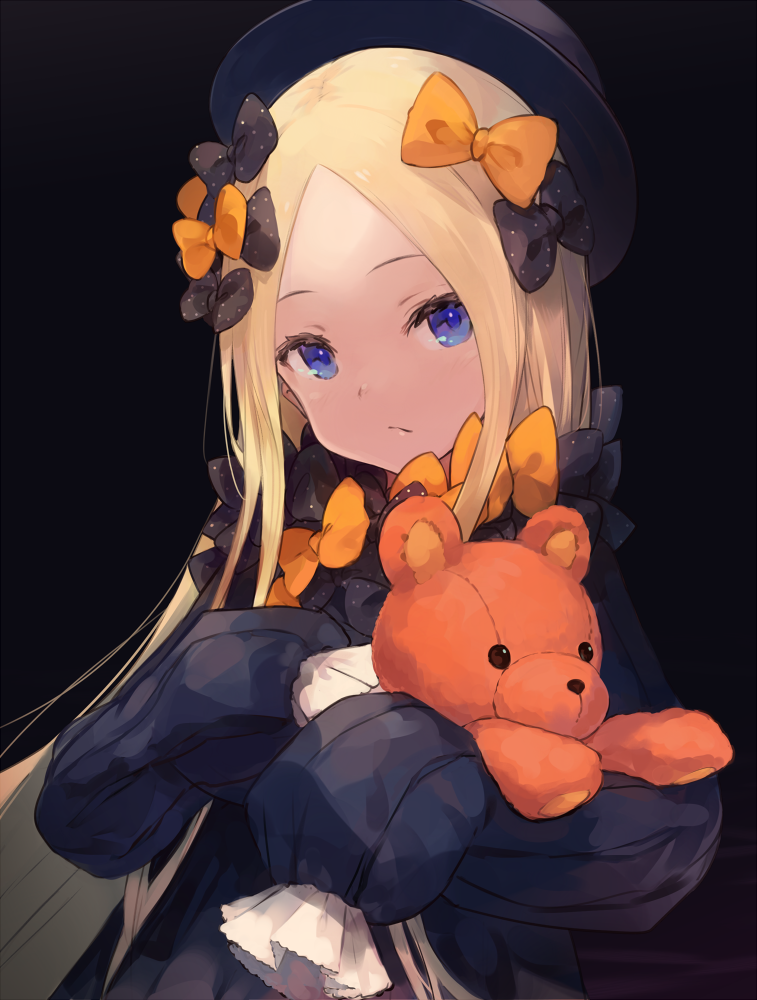 abigail_williams_(fate/grand_order) bangs black_bow black_dress black_hat blonde_hair blue_eyes bow closed_mouth commentary_request dress fate/grand_order fate_(series) forehead hair_bow hat head_tilt long_hair long_sleeves looking_at_viewer object_hug orange_bow parted_bangs polka_dot polka_dot_bow roll_okashi sleeves_past_fingers sleeves_past_wrists solo stuffed_animal stuffed_toy teddy_bear upper_body very_long_hair