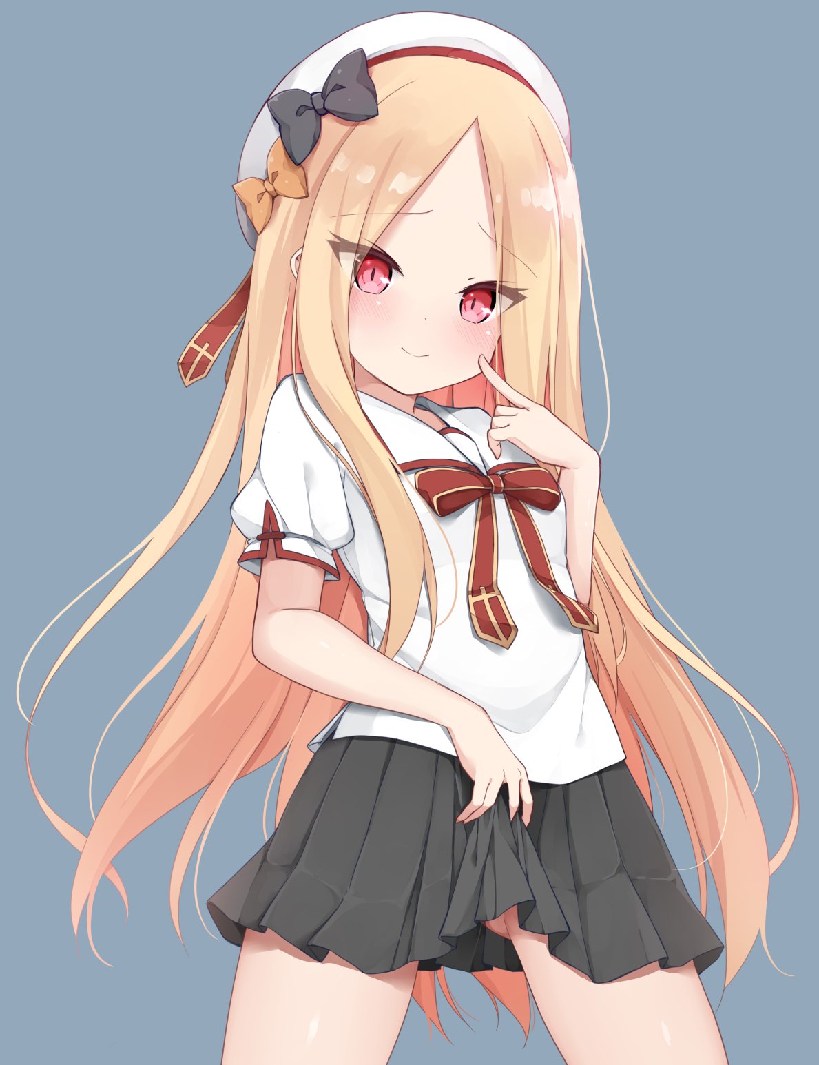 1girl abigail_williams_(fate/grand_order) bangs beret black_bow black_skirt blonde_hair blush bow closed_mouth collared_shirt commentary_request cowboy_shot eyebrows_visible_through_hair fate/grand_order fate/kaleid_liner_prisma_illya fate_(series) forehead gluteal_fold grey_background hair_bow hand_up hat highres homurahara_academy_uniform kamu_(geeenius) long_hair orange_bow parted_bangs pleated_skirt puffy_short_sleeves puffy_sleeves red_bow red_eyes school_uniform shirt short_sleeves simple_background skirt smile solo very_long_hair white_headwear white_shirt