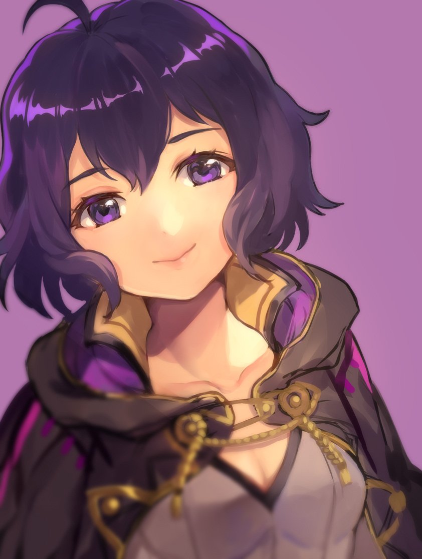 1girl ahoge black_hair breasts cleavage closed_mouth fire_emblem fire_emblem:_kakusei hood hood_down jurge morgan_(fire_emblem) morgan_(fire_emblem)_(female) purple_background purple_eyes short_hair simple_background smile solo upper_body