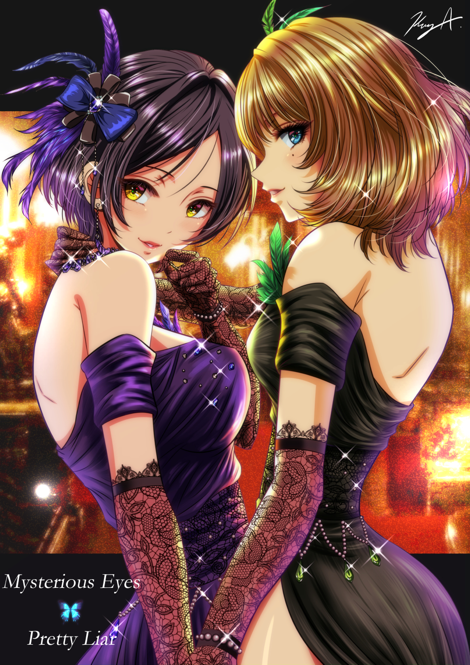 2girls backless_dress backless_outfit black_dress black_hair blonde_hair blue_bow blue_eyes blue_feathers bow dress earrings elbow_gloves feathers fishnet_gloves fishnets gloves green_feathers hair_bow hair_feathers hayami_kanade highres idolmaster idolmaster_cinderella_girls jewelry koya_(koya_x_00) looking_at_viewer medium_hair mole mole_under_eye multiple_girls mysterious_eyes_(idolmaster) pretty_liar_(idolmaster) purple_dress purple_feathers red_lips shiny shiny_hair shiny_skin short_hair shoulder_blades side_slit signature sleeveless sleeveless_dress smile sparkle standing takagaki_kaede yellow_eyes