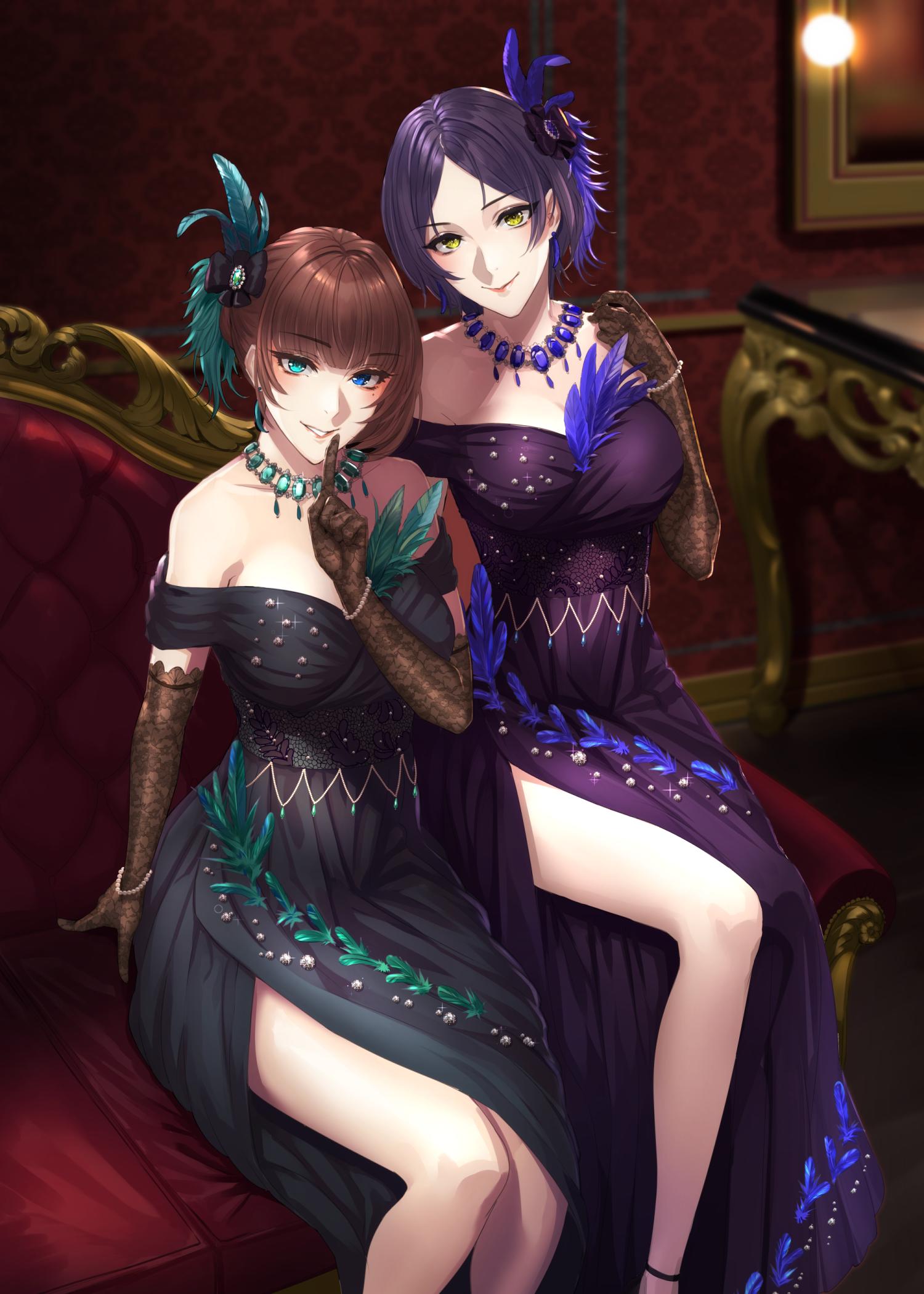 2girls bangs bare_shoulders blue_dress blue_eyes blue_hair blush bracelet breasts brown_hair cleavage couch damegane dress elbow_gloves emerald_(gemstone) feathers finger_to_mouth gloves green_dress green_eyes hair_feathers hayami_kanade heterochromia highres idolmaster idolmaster_cinderella_girls idolmaster_cinderella_girls_starlight_stage index_finger_raised jewelry large_breasts looking_at_viewer multiple_girls mysterious_eyes_(idolmaster) necklace parted_bangs sapphire_(gemstone) short_hair shushing sitting smile takagaki_kaede thighs yellow_eyes