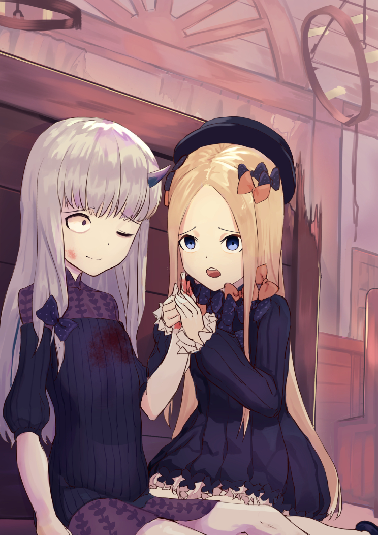 2girls abigail_williams_(fate/grand_order) bangs black_bow black_dress blonde_hair blue_eyes bow bruise_on_face closed_mouth commentary_request dress eyebrows_visible_through_hair fate/grand_order fate_(series) hair_bow hank10111213 hat horn kneeling lavinia_whateley_(fate/grand_order) long_hair long_sleeves multiple_girls one_eye_closed open_mouth orange_bow parted_bangs polka_dot polka_dot_bow sitting smile
