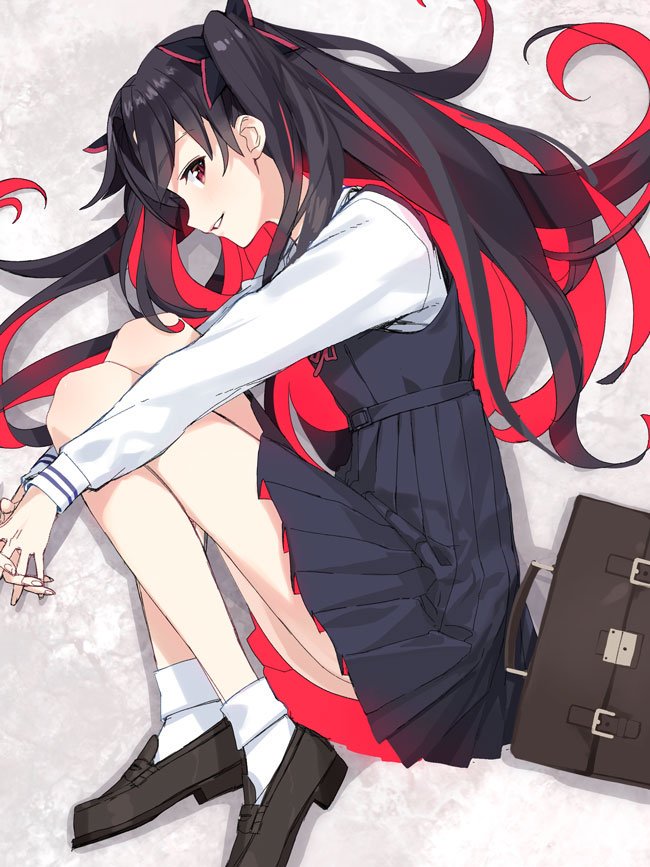 1girl bare_legs black_bow black_dress black_hair bow brown_footwear commentary_request dress eyebrows_visible_through_hair fate/grand_order fate_(series) fetal_position from_above hair_bow ishtar_(fate/grand_order) loafers long_hair long_sleeves looking_at_viewer lying multicolored_hair on_side own_hands_together parted_lips pinafore_dress pleated_dress profile red_eyes red_hair school_briefcase school_uniform shirt shoes smile socks solo space_ishtar_(fate) two-tone_hair two_side_up very_long_hair white_legwear white_shirt yahako