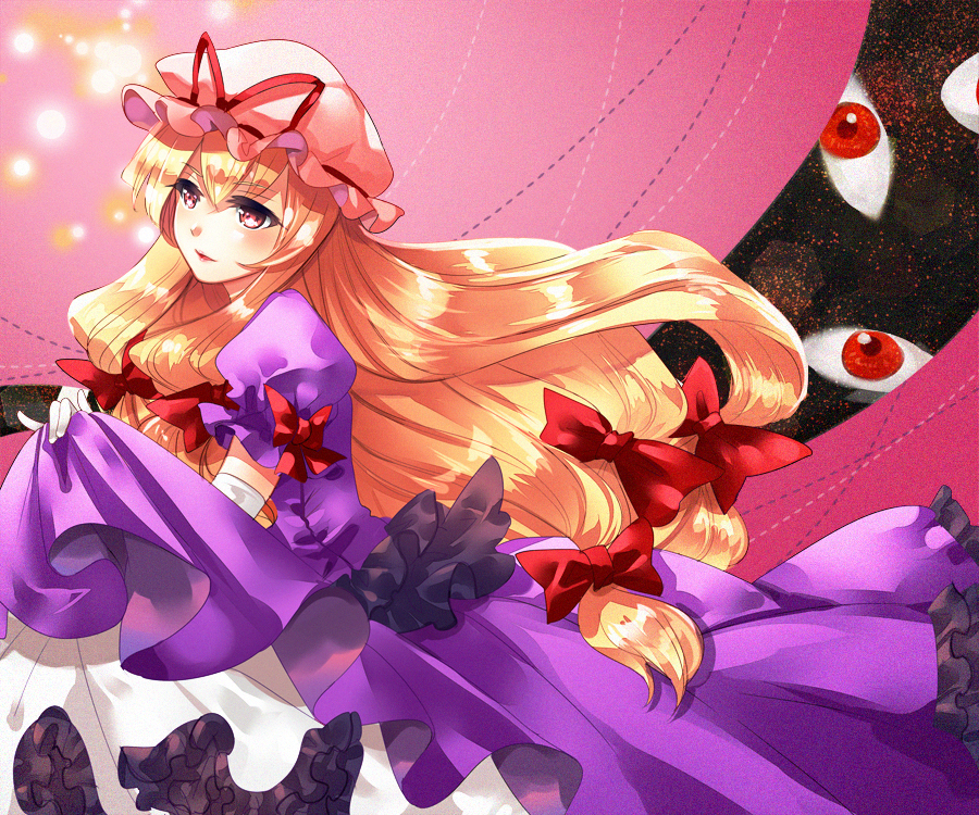 1girl blonde_hair blush commentary_request cowboy_shot dress elbow_gloves eyeball eyebrows_visible_through_hair floating_hair frilled_skirt frills gap gloves hat hat_ribbon lifted_by_self light_particles light_smile long_hair looking_to_the_side low-tied_long_hair mob_cap nagare parted_lips partial_commentary petticoat pink_background pink_headwear puffy_short_sleeves puffy_sleeves purple_dress purple_eyes ribbon short_sleeves skirt skirt_lift solo standing touhou very_long_hair white_gloves yakumo_yukari
