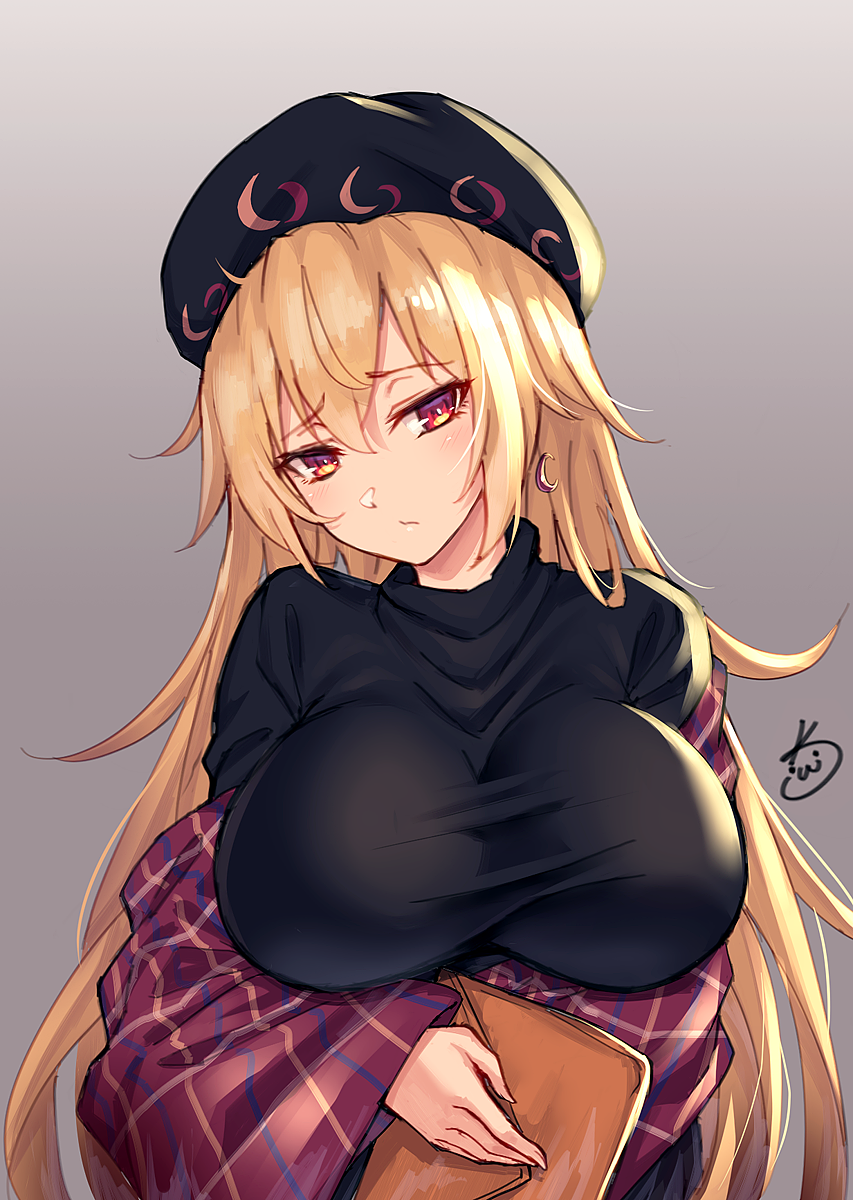 1girl alternate_costume bag black_dress black_headwear blonde_hair breasts closed_mouth crescent crescent_earrings dress earrings grey_background hair_between_eyes handbag hat head_tilt highres jewelry junko_(touhou) koissa large_breasts long_hair looking_at_viewer red_eyes shawl solo touhou turtleneck upper_body