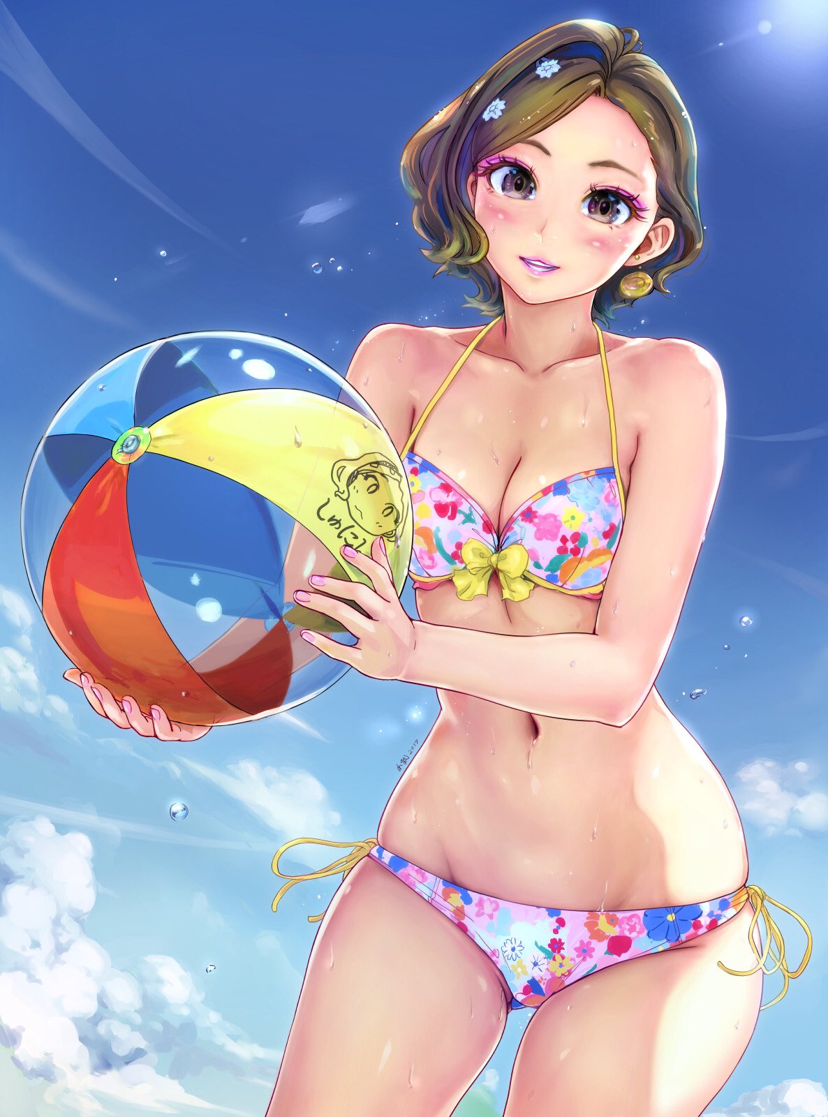 1girl artist_name ball beachball bikini blue_sky bow bow_bikini brown_eyes brown_hair carina_(xiaowoo) cloud cloudy_sky commentary_request cowboy_shot dated day droplet earrings eyeliner floral_print highres holding holding_ball jewelry kishi_mieko looking_at_viewer makeup medium_hair multicolored multicolored_bikini multicolored_clothes navel onna_shunin_kishi_mieko outdoors parted_lips pink_lips print_bikini short_hair side-tie_bikini signature single_hair_intake skindentation sky smile solo standing swimsuit water wavy_hair wet