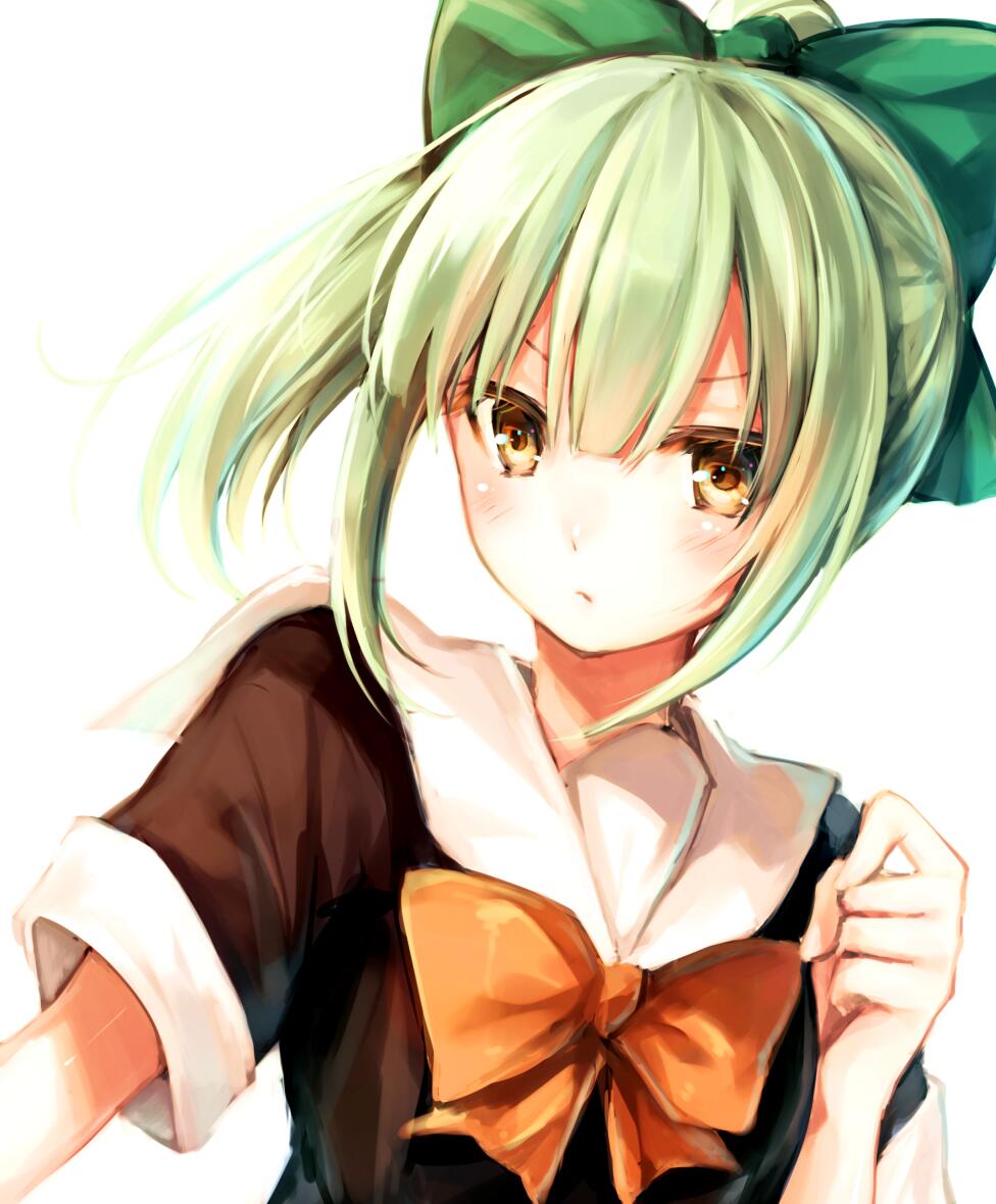 1girl bangs bow bowtie brown_eyes green_bow green_hair hair_bow kantai_collection looking_at_viewer orange_bow orange_neckwear ponytail school_uniform serafuku short_sleeves simple_background solo toosaka_asagi upper_body white_background yuubari_(kantai_collection)