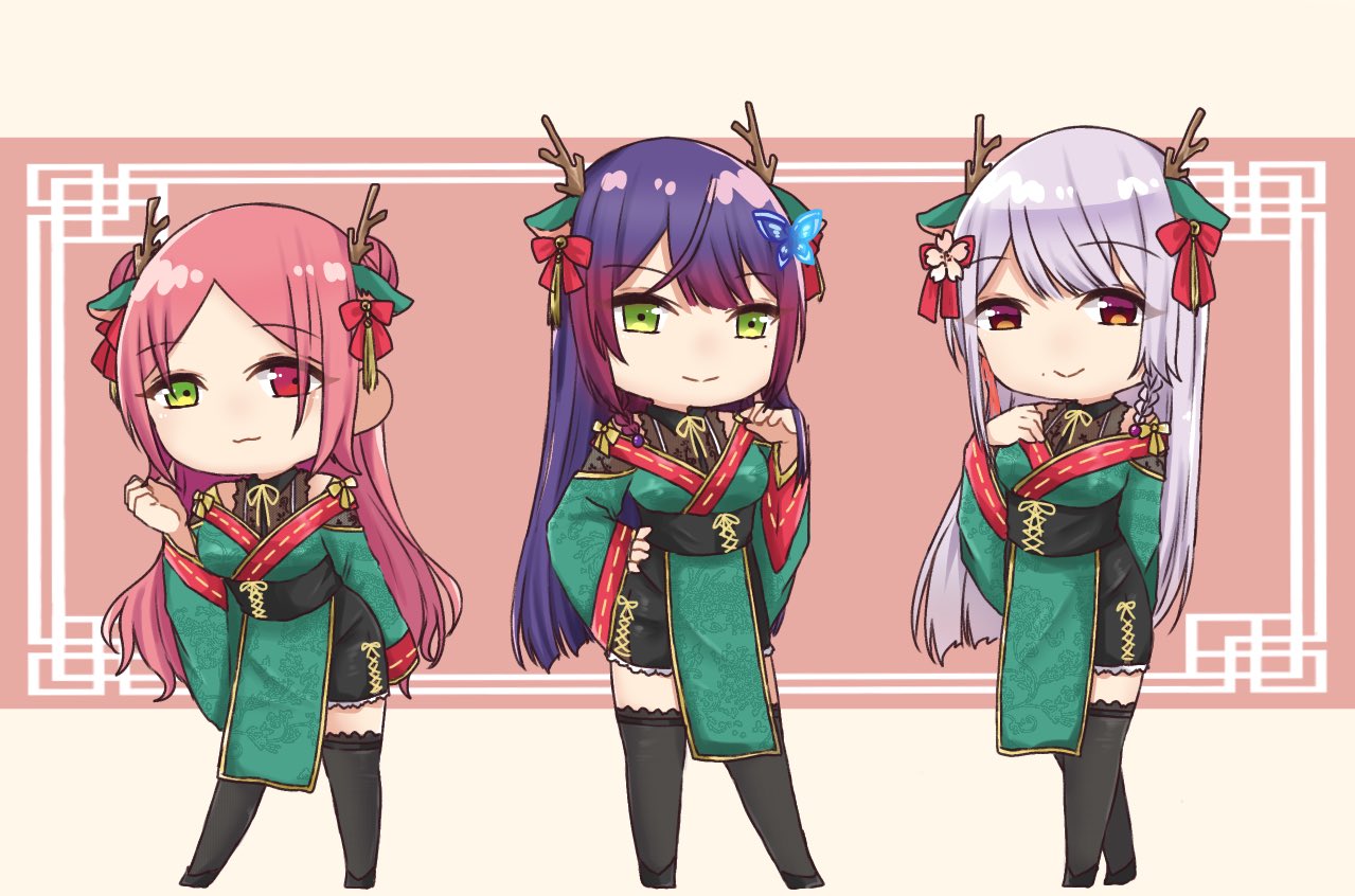 3girls :&gt; :3 animal_ears arm_behind_back assault_lily bare_shoulders black_footwear black_shirt black_thighhighs bow braid brown_background butterfly_hair_ornament chibi closed_mouth collared_shirt commentary contrapposto cross-laced_clothes crossed_legs double_bun dragon dragon_horn eastern_dragon fake_animal_ears fake_horns flower full_body funada_kiito funada_ui green_eyes green_kimono grey_hair hair_bow hair_bun hair_flower hair_ornament hand_on_own_chest hand_on_own_hip hand_up heterochromia horns japanese_clothes kimono kimono_skirt long_hair long_sleeves matching_outfits mole mole_under_eye mole_under_mouth multiple_girls neck_ribbon nigari_(ngari_0115) off_shoulder parted_bangs pelvic_curtain pink_flower purple_eyes purple_hair red_background red_bow red_eyes red_hair ribbon ribbon-trimmed_sleeves ribbon_trim shiba_tomoshibi shirt shoes siblings side_braid single_braid sisters sleeveless sleeveless_shirt sleeves_past_wrists smile standing symbol-only_commentary tassel tassel_hair_ornament thighhighs two-tone_background very_long_hair watson_cross wavy_hair wide_sleeves yellow_bow yellow_ribbon zettai_ryouiki