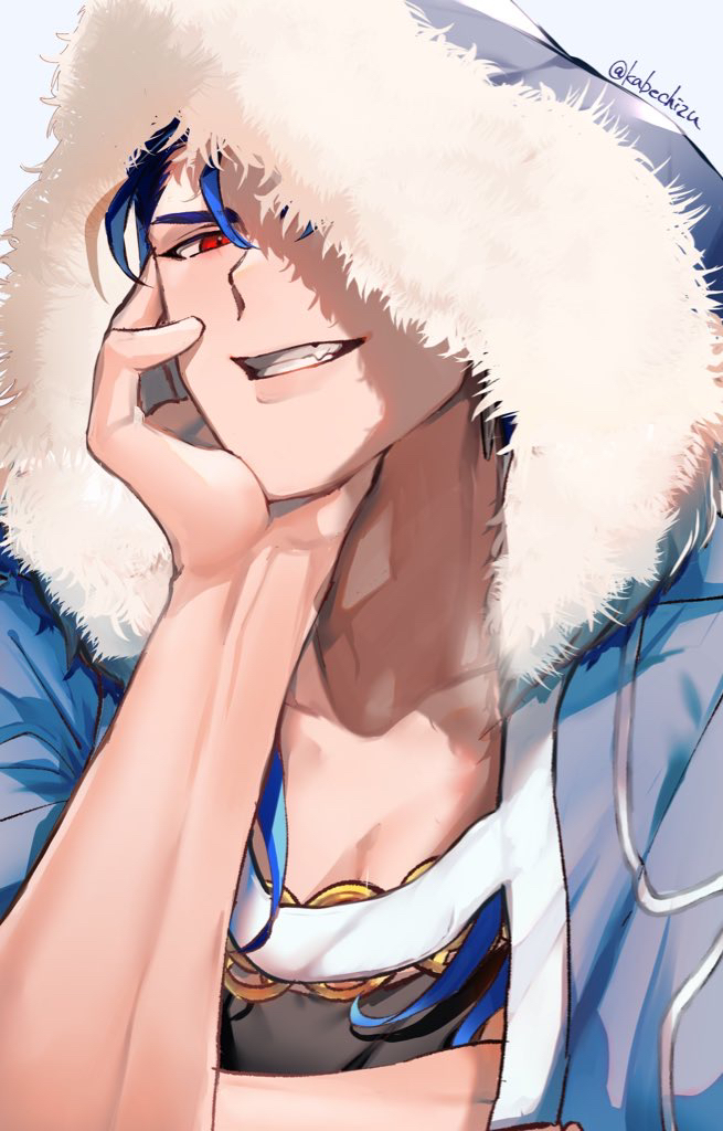 1boy bare_arms blue_background blue_hair blue_hood collarbone cu_chulainn_(caster)_(fate) cu_chulainn_(fate) fate/grand_order fate_(series) fur_trim grin head_rest head_tilt kabechizu long_hair looking_at_viewer male_focus red_eyes simple_background smile solo twitter_username upper_body