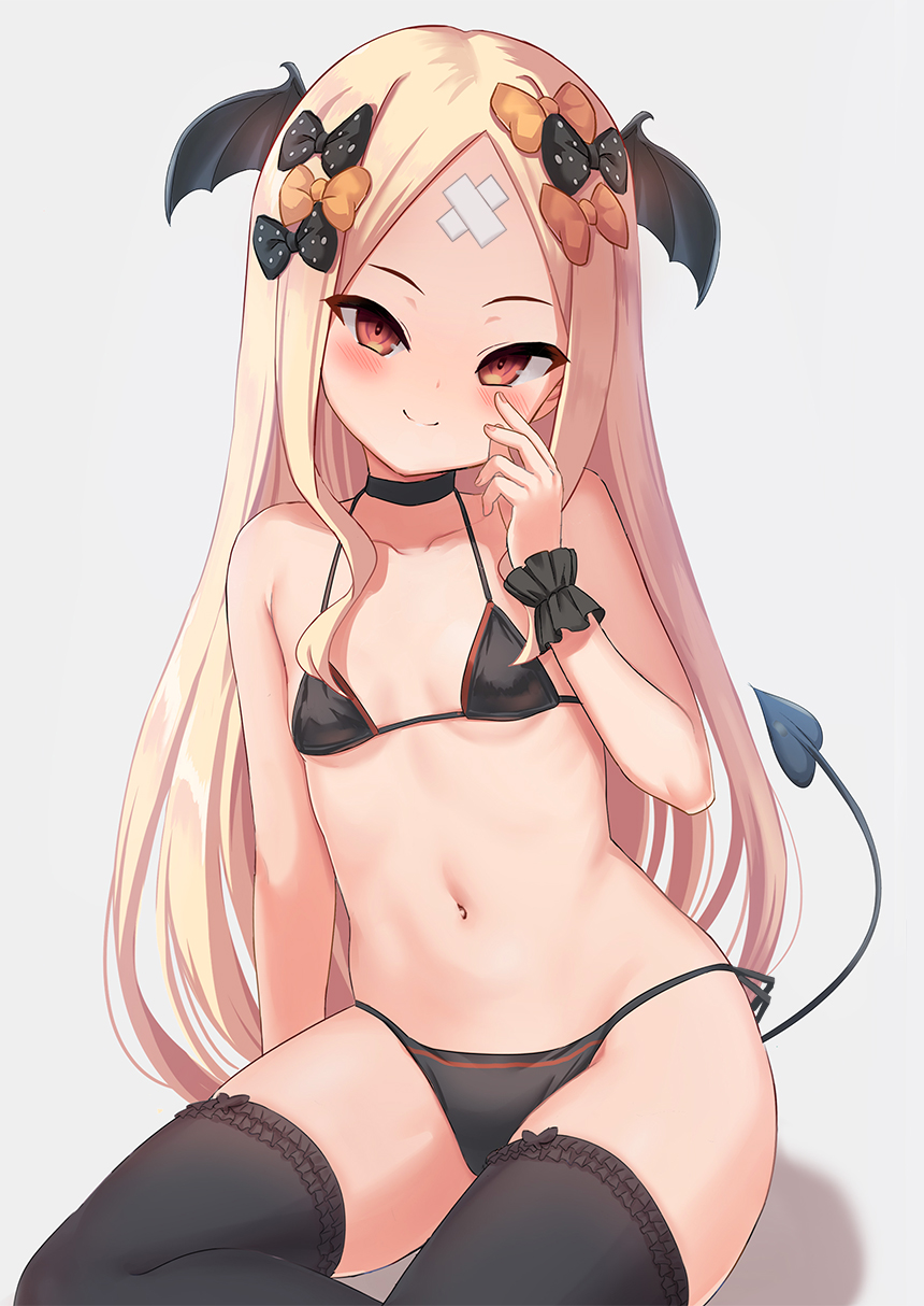 1girl abigail_williams_(fate) bandaid bandaid_on_forehead bangs bare_shoulders bikini black_bikini black_bow black_legwear blonde_hair blush bow breasts choker collarbone crossed_bandaids demon_tail fate/grand_order fate_(series) forehead hair_bow head_wings highres long_hair looking_at_viewer multiple_bows navel orange_bow parted_bangs red_eyes shimokirin sidelocks sitting small_breasts smile swimsuit tail thighhighs thighs