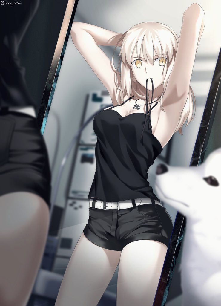 1girl armpits arms_behind_head arms_up artoria_pendragon_(all) belt belt_buckle black_ribbon black_shirt black_shorts blurry blurry_background breasts buckle cavall_the_2nd collarbone commentary depth_of_field fate/grand_order fate_(series) foo_(pixiv54892036) jet_black_king_of_knights_ver._shinjuku_1999 long_hair looking_at_viewer medium_breasts mirror mirror_image mouth_hold ribbon ribbon_in_mouth saber_alter samoyed_(dog) shirt short_shorts shorts sleeveless sleeveless_shirt solo takeuchi_takashi_(style) tying_hair white_belt white_dog yellow_eyes