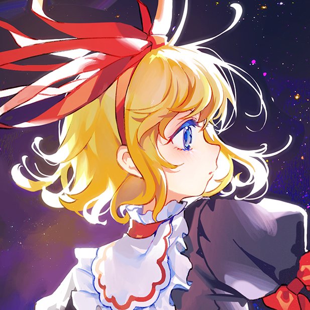 1girl arm_up bangs black_shirt blonde_hair blue_eyes bow eyebrows_visible_through_hair hair_between_eyes hair_bow hairband hand_up hinasumire looking_to_the_side medicine_melancholy night night_sky open_mouth puffy_short_sleeves puffy_sleeves red_bow red_hairband red_neckwear shirt short_hair short_sleeves sky solo star_(sky) starry_sky touhou upper_body