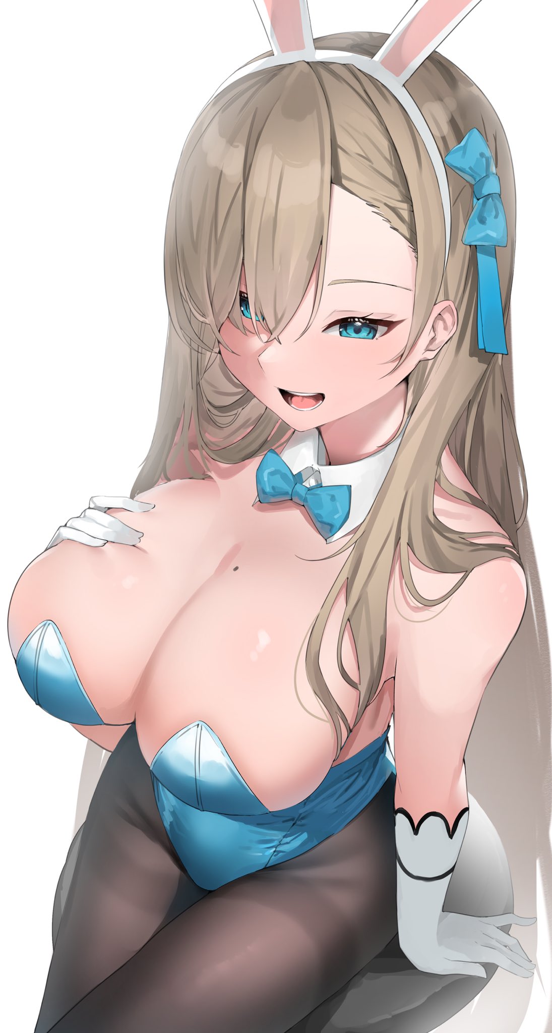1girl animal_ears asuna_(blue_archive) black_legwear blonde_hair blue_archive blue_eyes blue_leotard breasts cleavage elbow_gloves gloves hairband hand_on_own_chest highres huge_breasts large_breasts legs_together leotard mole mole_on_breast open_mouth pantyhose playboy_bunny rabbit_ears sitting smile suzuharu_toufu white_gloves
