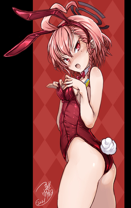1girl animal_ears ass blue_archive bow bowtie breasts checkered checkered_background commentary_request cowboy_shot detached_collar fake_animal_ears fang halo leotard looking_at_viewer mole mole_under_eye neru_(blue_archive) playboy_bunny rabbit_ears rabbit_tail red_background red_bow red_bowtie red_leotard small_breasts solo strapless strapless_leotard tail tsurugi_hagane