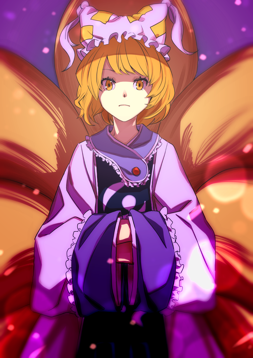1girl bangs blonde_hair commentary_request dress fox_tail hands_in_opposite_sleeves hat highres kamabokopic long_sleeves looking_at_viewer multiple_tails pillow_hat purple_background short_hair solo tabard tail touhou upper_body white_dress white_headwear yakumo_ran yellow_eyes