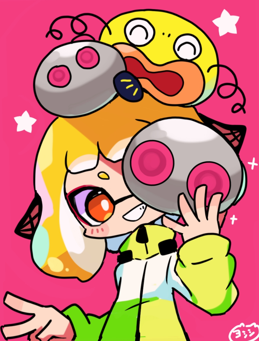 1girl agent_4_(splatoon) blonde_hair bright_pupils commentary green_jacket headphones inkling inkling_girl inkling_player_character jacket mask medium_hair orange_eyes parallel_canon pink_background simple_background sleeves_past_wrists smile solo sparkle splatoon_(series) splatoon_3 splatoon_3:_side_order star_(symbol) symbol-only_commentary teeth tentacle_hair unworn_mask upper_body v white_pupils yoshishi_(yosisitoho) zapfish