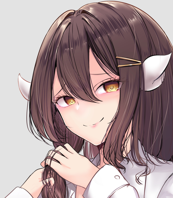 1girl alternate_costume azur_lane brown_hair close-up collared_shirt commentary_request curled_horns empty_eyes eyelashes face hair_between_eyes hair_ornament hairclip horns looking_at_viewer mikasa_(azur_lane) pink_lips schreibe_shura shaded_face shirt simple_background solo yellow_eyes