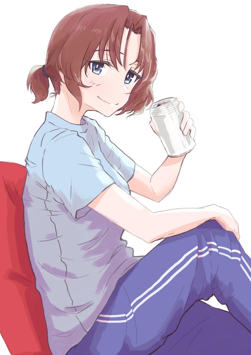 1girl absurdres alternate_hairstyle azumi_(girls_und_panzer) bangs beer_can blue_eyes blue_pants blue_shirt brown_hair can closed_mouth commentary double_vertical_stripe girls_und_panzer hair_tie highres holding holding_can knee_up looking_at_viewer loungewear oritako pants parted_bangs shirt short_hair short_ponytail short_sleeves simple_background sitting smile solo t-shirt track_pants white_background
