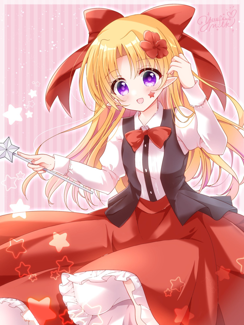 1girl bangs black_vest blonde_hair bow bowtie collared_shirt commentary_request elis_(touhou) facial_mark flower frilled_skirt frills hair_bow hair_flower hair_ornament highres holding holding_wand long_hair long_skirt long_sleeves no_wings open_clothes open_mouth open_vest parted_bangs pointy_ears purple_eyes red_bow red_bowtie red_eyes red_skirt shirt simple_background skirt solo star_(symbol) star_wand striped striped_background touhou touhou_(pc-98) vampire very_long_hair vest wand white_shirt yurufuwa_milk