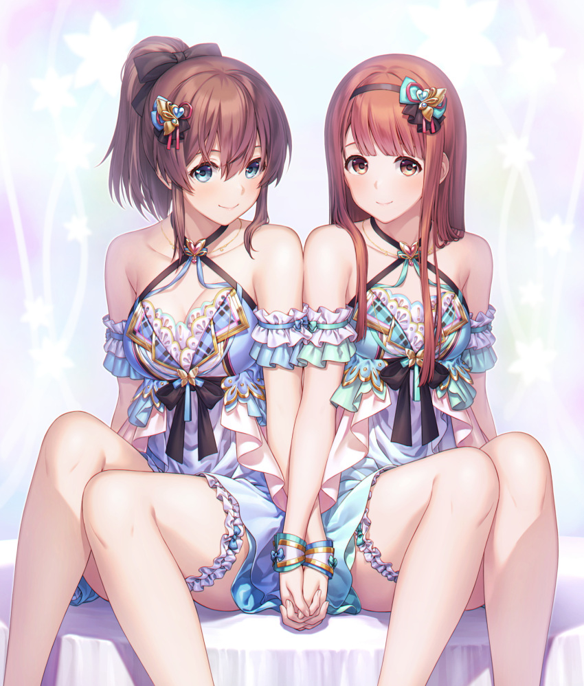 2girls aqua_bow aqua_dress aqua_ribbon arm_garter bangs bare_shoulders black_bow black_hairband blue_background blue_bow blue_dress blue_eyes blue_ribbon blunt_bangs bow breasts brown_eyes brown_hair cleavage closed_mouth collarbone commentary_request criss-cross_halter dress feet_out_of_frame fingernails gradient_clothes gradient_dress hair_between_eyes hair_bow hair_ornament hair_ribbon hairband halter_dress halterneck heart heart_hair_ornament heart_necklace highres holding_hands idolmaster idolmaster_million_live! interlocked_fingers layered_dress leg_garter long_hair looking_at_viewer medium_breasts medium_hair multicolored_background multiple_girls nanaran ponytail purple_background red_ribbon ribbon satake_minako shadow short_dress side-by-side sidelocks sitting smile tanaka_kotoha wing_hair_ornament wrist_cuffs