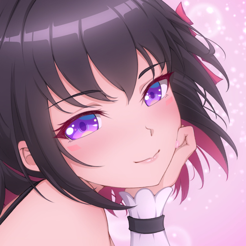1girl azki_(hololive) black_hair commentary face head_rest head_tilt highres hololive looking_at_viewer multicolored_hair p-nekoe pink_hair portrait purple_eyes smile solo two-tone_hair virtual_youtuber