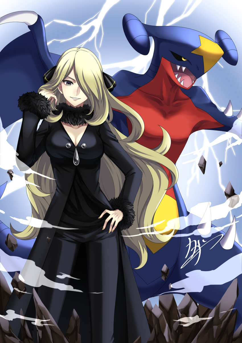 1girl absurdres black_coat black_pants black_shirt blonde_hair breasts cleavage coat commentary_request cynthia_(pokemon) electricity fur-trimmed_coat fur_collar fur_trim garchomp grey_eyes hair_ornament hair_over_one_eye hand_on_hip hand_up highres kagachi_118 long_hair long_sleeves looking_at_viewer pants parted_lips pokemon pokemon_(creature) pokemon_(game) pokemon_dppt rock shirt smile v-neck wavy_hair