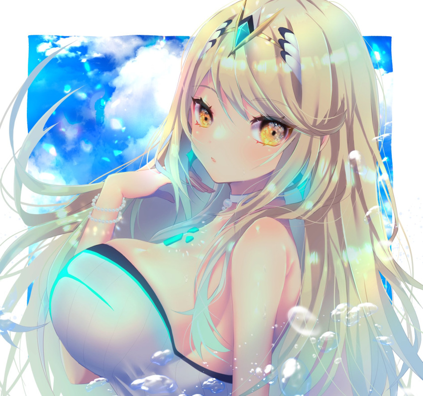 1girl bangs blonde_hair breasts chest_jewel headpiece highres large_breasts long_hair misosio_uma mythra_(radiant_beach)_(xenoblade) mythra_(xenoblade) one-piece_swimsuit ribbed_swimsuit solo strapless strapless_swimsuit striped striped_swimsuit swept_bangs swimsuit tiara two-tone_swimsuit vertical-striped_swimsuit vertical_stripes very_long_hair white_swimsuit xenoblade_chronicles_(series) xenoblade_chronicles_2 yellow_eyes