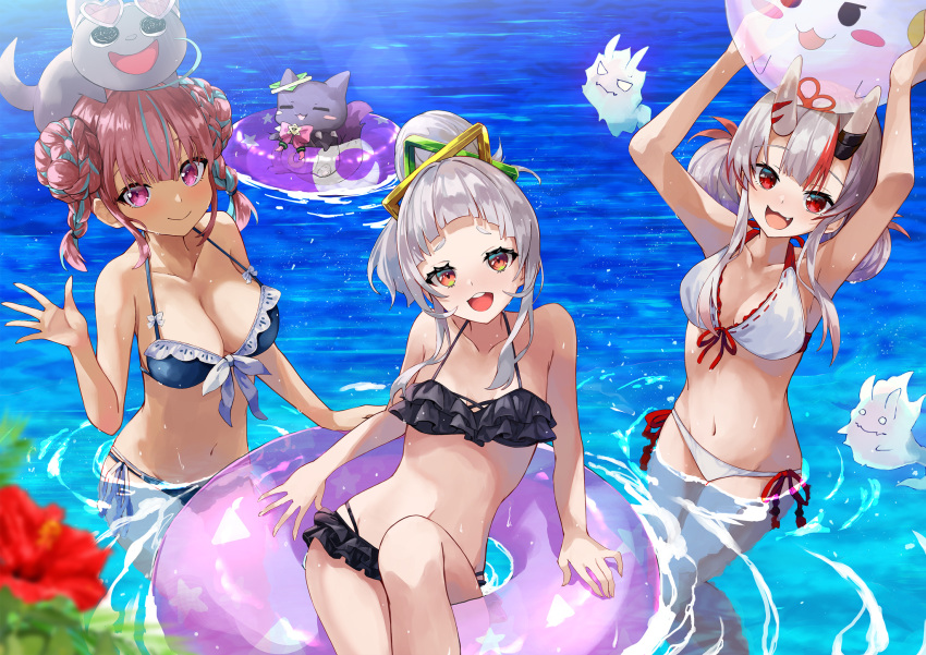 3girls ahoge bangs bikini blunt_bangs blush bow braid breasts cleavage crown_braid fang frilled_bikini frills grey_hair hair_bun hair_ornament highres hololive horns konkito large_breasts long_hair looking_at_viewer medium_breasts minato_aqua multicolored_hair multiple_girls murasaki_shion nakiri_ayame navel neko_(minato_aqua) ocean oni oni_horns open_mouth pink_hair poyoyo_(nakiri_ayame) purple_eyes red_eyes red_hair ribbon shiokko_(murasaki_shion) small_breasts smile streaked_hair swimsuit twin_braids twintails two-tone_hair virtual_youtuber white_hair yellow_eyes