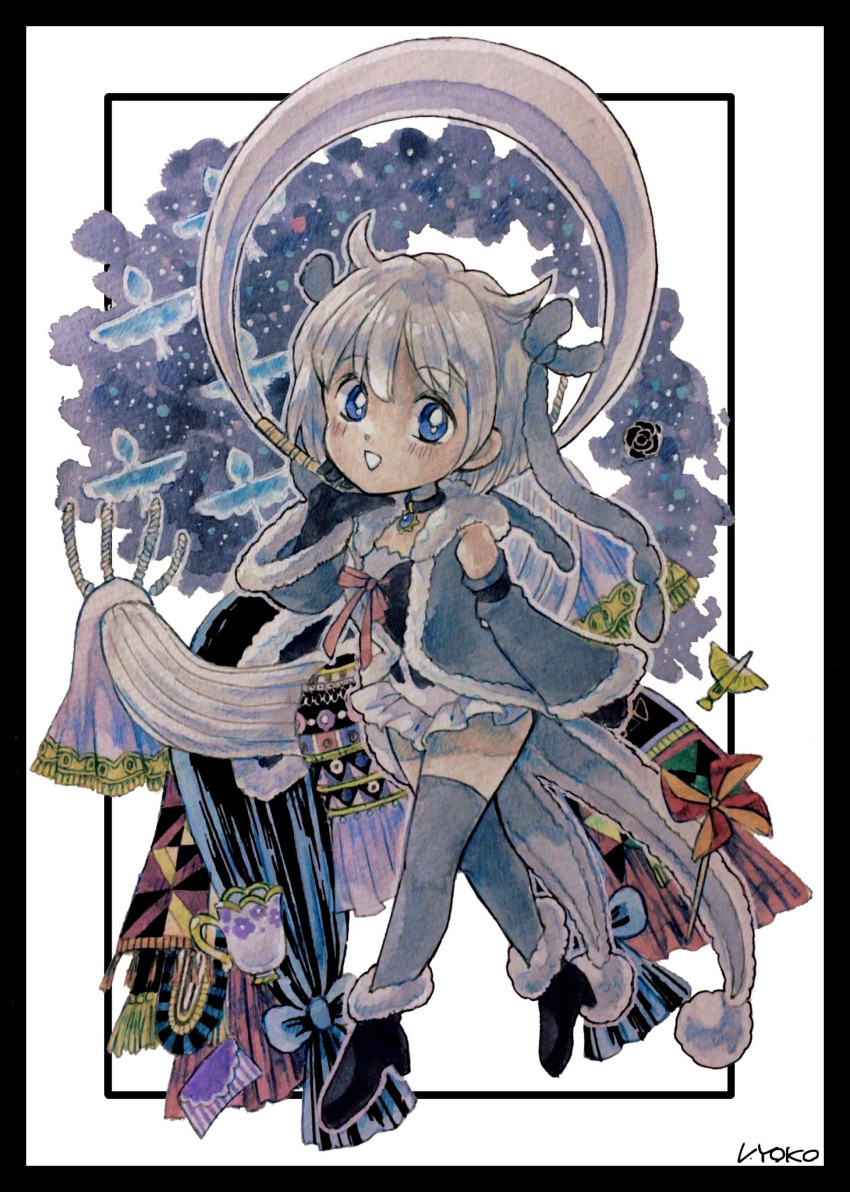 azusa_mifuyu bangs black_border black_choker black_flower black_footwear black_gloves black_rose blue_eyes blue_gemstone blush boots border chakram choker coat corset cup detached_sleeves doppel_(madoka_magica) dot_nose flower frilled_skirt frills full_body fur-trimmed_boots fur-trimmed_coat fur-trimmed_footwear fur-trimmed_sleeves fur_trim gem gloves grey_coat grey_hair grey_ribbon grey_sleeves grey_thighhighs hair_horns hair_ribbon hand_up hevelius_(madoka_magica) highres holding holding_weapon hood hood_down hooded_coat looking_at_viewer magia_record:_mahou_shoujo_madoka_magica_gaiden magical_girl mahou_shoujo_madoka_magica mixed_media mug octagram outline outside_border pink_ribbon pom_pom_(clothes) ribbon rose short_hair signature simple_background skirt sleeveless_coat swept_bangs thighhighs triangle_mouth uwded_207 weapon white_background white_outline white_skirt windmill