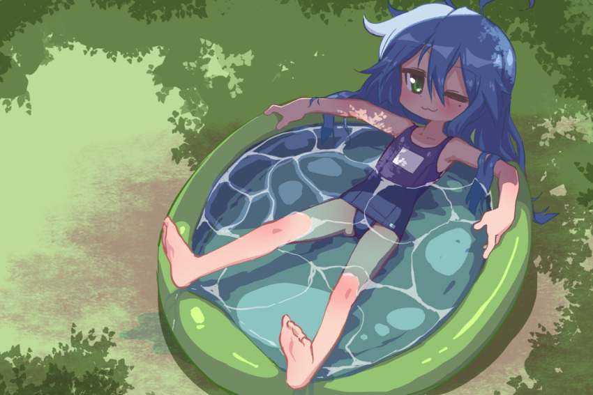 1girl :3 ahoge armpits ass_visible_through_thighs bangs bare_shoulders barefoot blue_hair blue_swimsuit blush closed_mouth collarbone commentary day dot_nose flat_chest foliage full_body grass green_eyes hair_between_eyes in_water izumi_konata long_hair looking_at_viewer lucky_star mixed-language_commentary mole mole_under_eye one_eye_closed orange_peel_(artist) outdoors school_swimsuit solo straight_hair swimsuit very_long_hair wading_pool