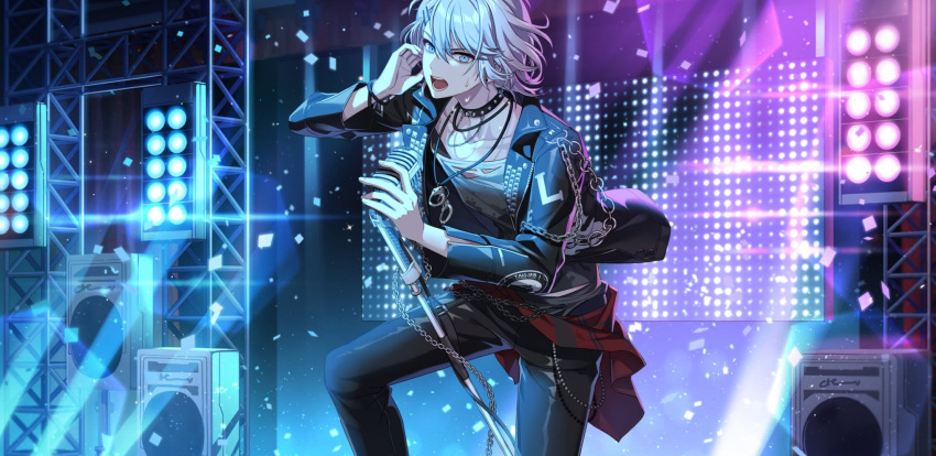 1boy afterl!fe blonde_hair blue_eyes bracelet chain collar hair_ornament hairclip handcuff_dangle highres idol jewelry long_sleeves looking_at_viewer male_focus microphone microphone_stand music necklace official_art second-party_source short_hair singing solo spiked_collar spikes stage verine_(afterl!fe)