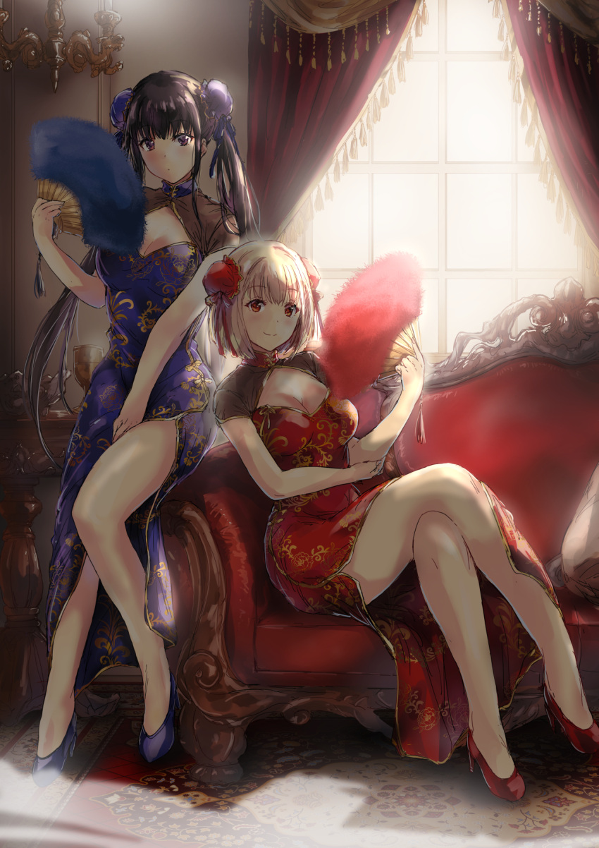 2girls alternate_costume black_hair blonde_hair blue_dress blue_footwear blush breasts bun_cover china_dress chinese_clothes cleavage cleavage_cutout closed_mouth clothing_cutout couch crossed_legs curtains dress folding_fan full_body gold_trim hand_fan high_heels highres holding holding_fan inoue_takina large_breasts legs lycoris_recoil matsukura_nemu medium_breasts multiple_girls nishikigi_chisato purple_eyes red_eyes red_footwear red_ribbon ribbon short_hair short_sleeves side_slit sitting smile tassel twintails window