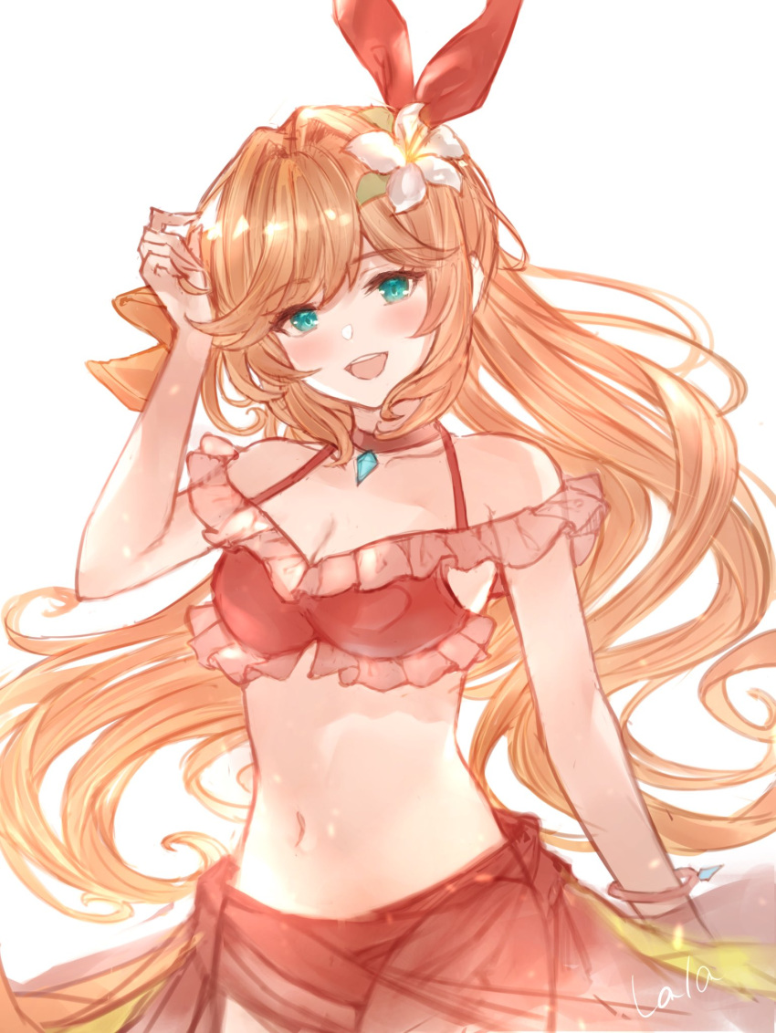 1girl artist_name bikini blonde_hair blush bracelet breasts clarisse_(granblue_fantasy) cowboy_shot flower frilled_bikini frills granblue_fantasy green_eyes hair_flower hair_ornament highres jewelry lala_(0915_yu) long_hair medium_breasts navel sarashi smile solo swimsuit teeth thighs upper_teeth white_background