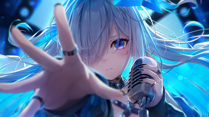 1girl amane_kanata bangs black_collar black_nails blue_eyes blue_hair blue_nails blurry blurry_foreground chihiro_ayaka closed_mouth collar depth_of_field eyes_visible_through_hair floating_hair grey_hair hair_over_one_eye highres holding holding_microphone hololive jewelry long_hair long_sleeves looking_at_viewer microphone multicolored_hair multiple_rings nail_polish outstretched_arm pink_hair reaching_out ring roshin_yuukai_(vocaloid) solo streaked_hair virtual_youtuber