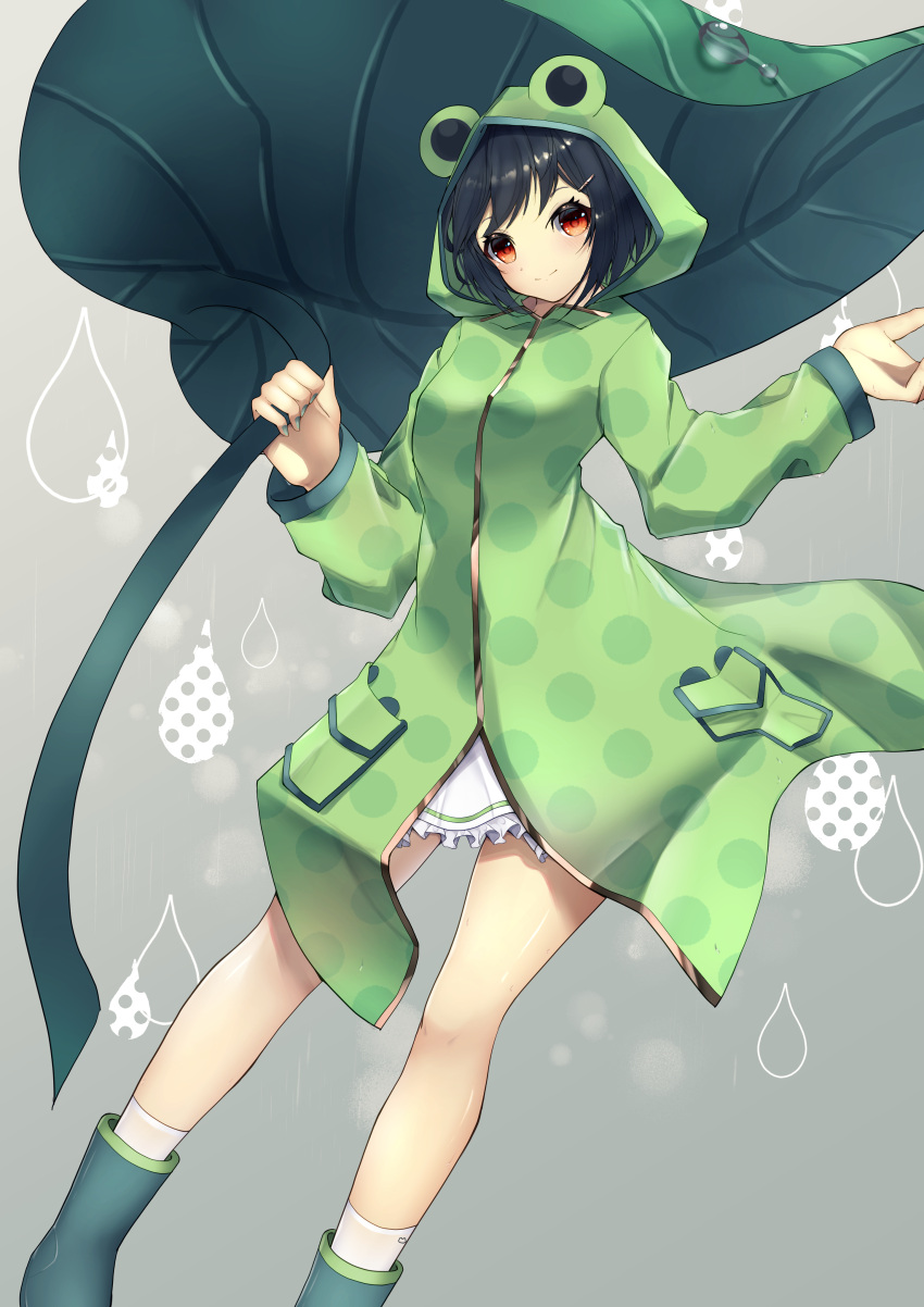 1girl absurdres animal_hood bangs black_footwear black_hair boots closed_mouth feet_out_of_frame frilled_skirt frills frog_hood frog_raincoat green_jacket grey_background hair_ornament hairclip head_tilt highres hinata_(user_rjkt4745) holding hood hood_up hooded_jacket jacket leaf_umbrella long_sleeves looking_at_viewer original polka_dot polka_dot_jacket raincoat red_eyes rubber_boots skirt smile socks solo water_drop white_skirt white_socks