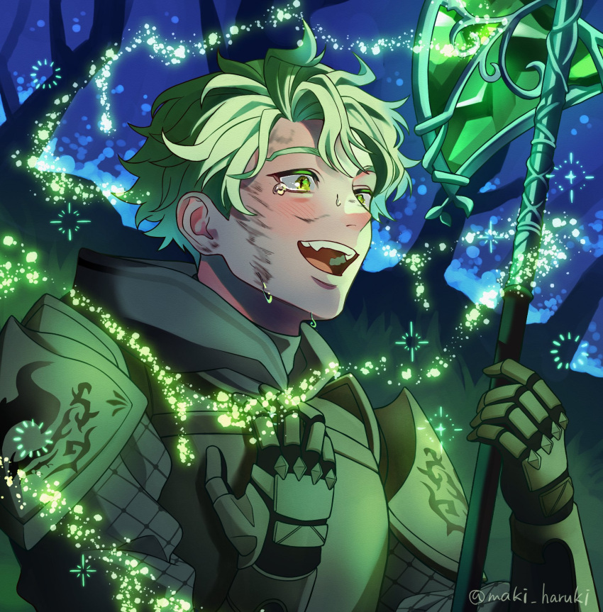 1boy armor breastplate crying dirty dirty_face fangs green_eyes green_hair hand_on_own_chest highres maki_haruki metal_gloves official_alternate_costume open_mouth plate_armor sebek_zigvolt short_hair shoulder_armor slit_pupils smile solo sparkle tears turtleneck twisted_wonderland twitter_username upper_body wavy_hair