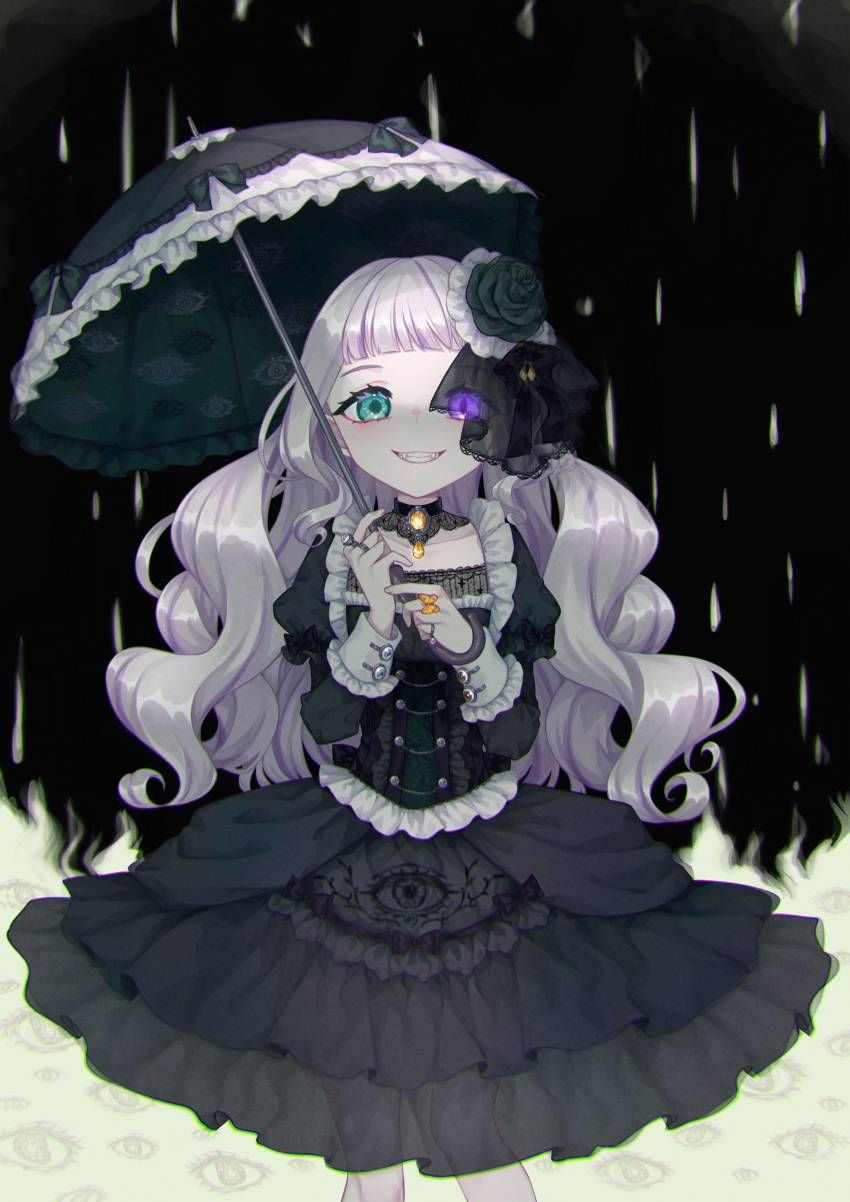 1girl absurdres akikawa_higurashi bangs black_background black_bow black_collar black_dress blunt_bangs bow collar dress dress_bow evil_grin evil_smile eye_print fangs feet_out_of_frame flower gothic_lolita green_eyes green_flower green_rose grey_hair grin hair_flower hair_ornament hairclip heterochromia highres holding holding_umbrella jewelry juliet_sleeves lace_collar light_purple_hair lolita_fashion long_hair long_sleeves looking_at_viewer multiple_rings original pinky_ring puffy_sleeves purple_eyes rain ring rose see-through sleeve_cuffs smile solo standing straight-on umbrella veil wavy_hair yellow_gemstone